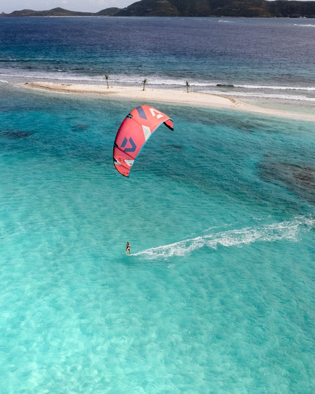 Kitesurfing